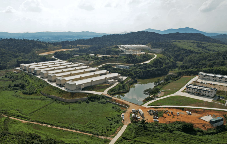 人生就是博克兹承建亚洲最大单体青年鸡基地空气能地暖项目